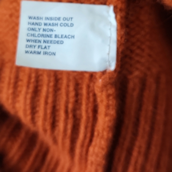 Bundle of 2 Vintage Gap Wool Sweaters - Picture 8 of 10